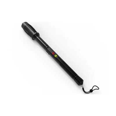 Tongkat Stun Isi Ulang dengan Senter LED dan Tegangan Output 45+5KV untuk Sengatan Listrik