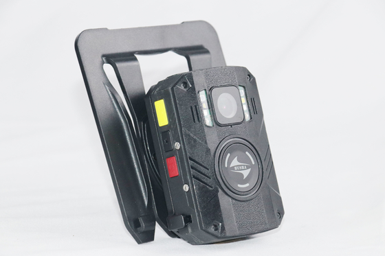 HC100 Bluetooth Body Camera Ringan Umur Baterai Panjang Rekaman HDR Desain Rugged